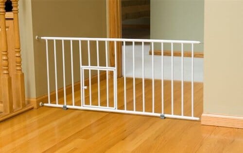 Carlson Pet Mini Metal Pet Gate with 9X10" Door and 6" Extension - White - L: 29-38" X W: 2" X H: 18" - Image 6